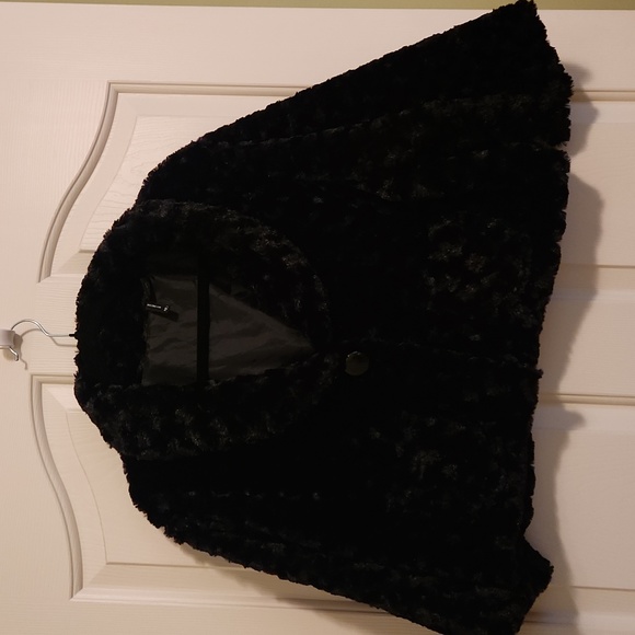 Black faux fur crop jacket by New Directions XL - Picture 1 of 6
